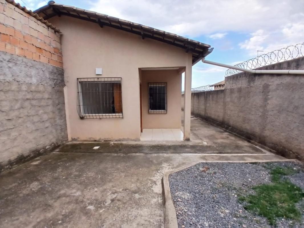 Casa, Nova Esmeraldas, 2 Quartos, 4 Vagas