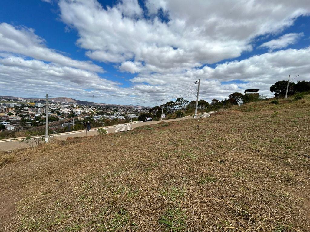 Lote, Centro, 0 Quarto, 0 Vaga