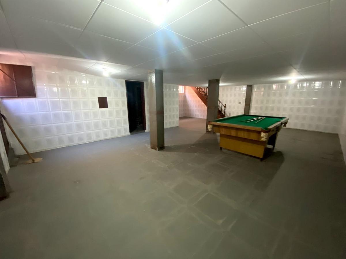 Casa, São José, 6 Quartos, 4 Vagas, 2 Suítes