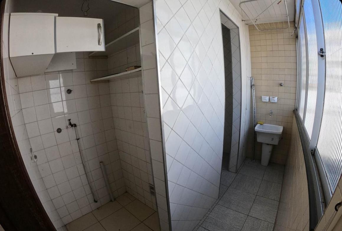 Apartamento, Sagrada Família, 2 Quartos, 1 Vaga, 0 Suíte