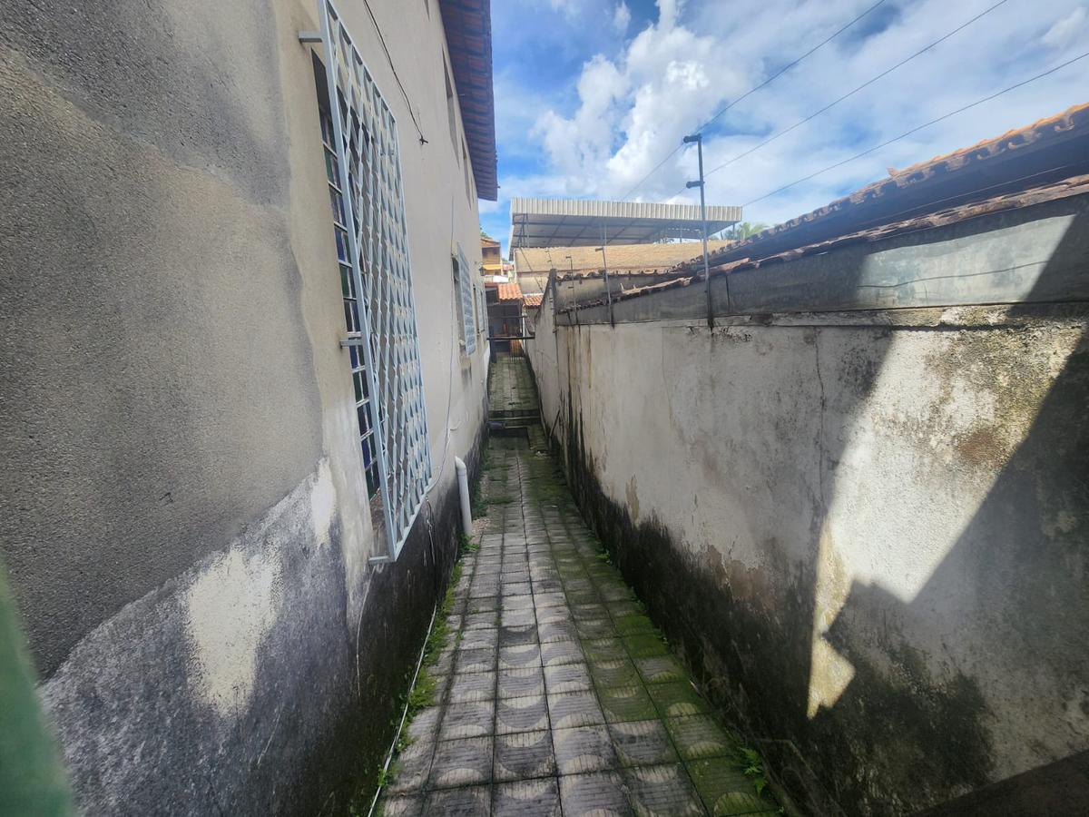 Casa, Coqueiros, 4 Quartos, 2 Vagas, 1 Suíte