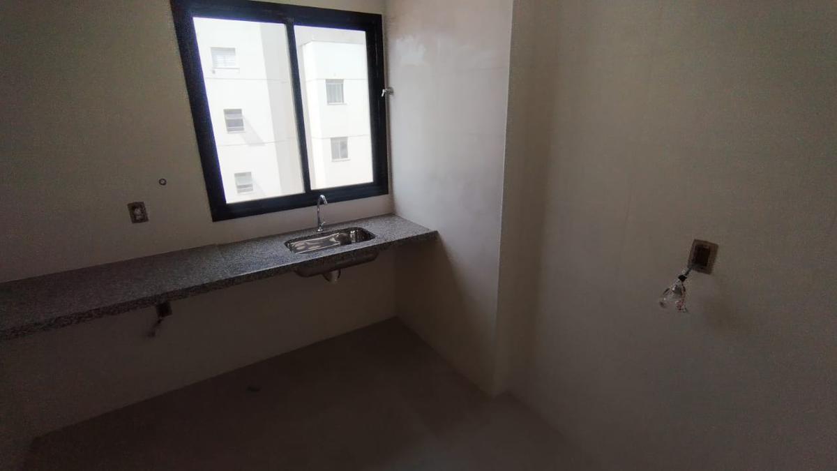 Cobertura, Sagrada Família, 3 Quartos, 3 Vagas, 1 Suíte