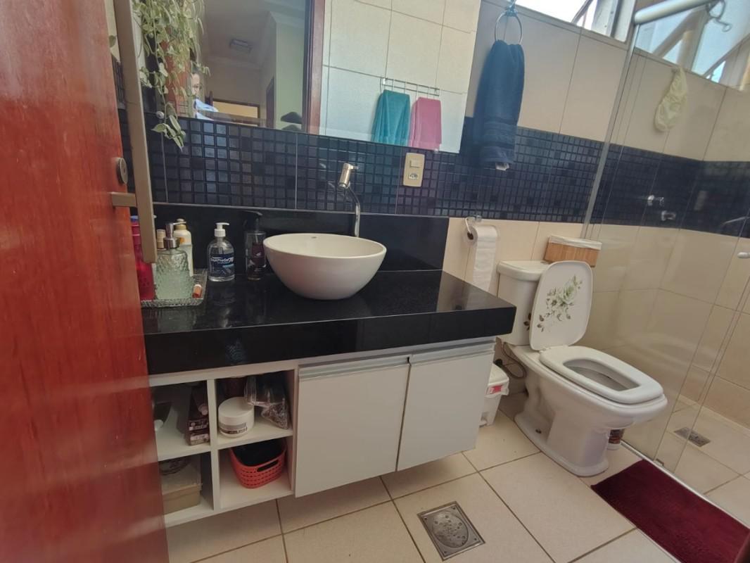 Apartamento, Santa Mônica, 2 Quartos, 1 Vaga