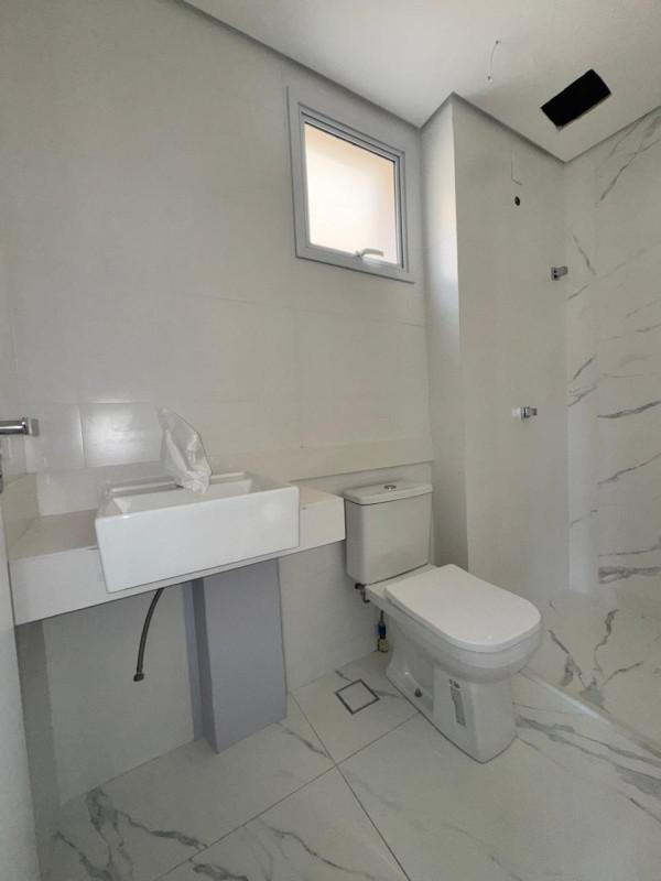 Apartamento, Sagrada Família, 2 Quartos, 2 Vagas, 1 Suíte