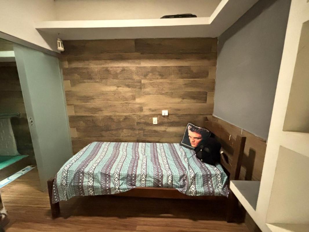 Casa, Cachoeirinha, 3 Quartos, 1 Vaga, 1 Suíte