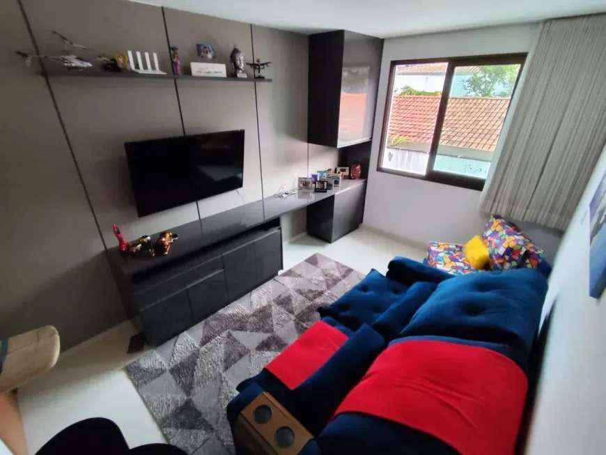 Casa, Trevo, 3 Quartos, 2 Vagas, 1 Suíte