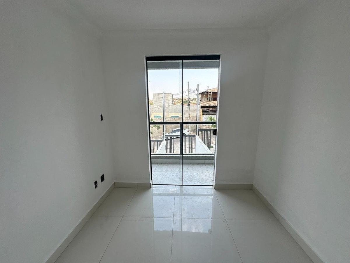 Casa, Jardim Guanabara, 2 Quartos, 2 Vagas