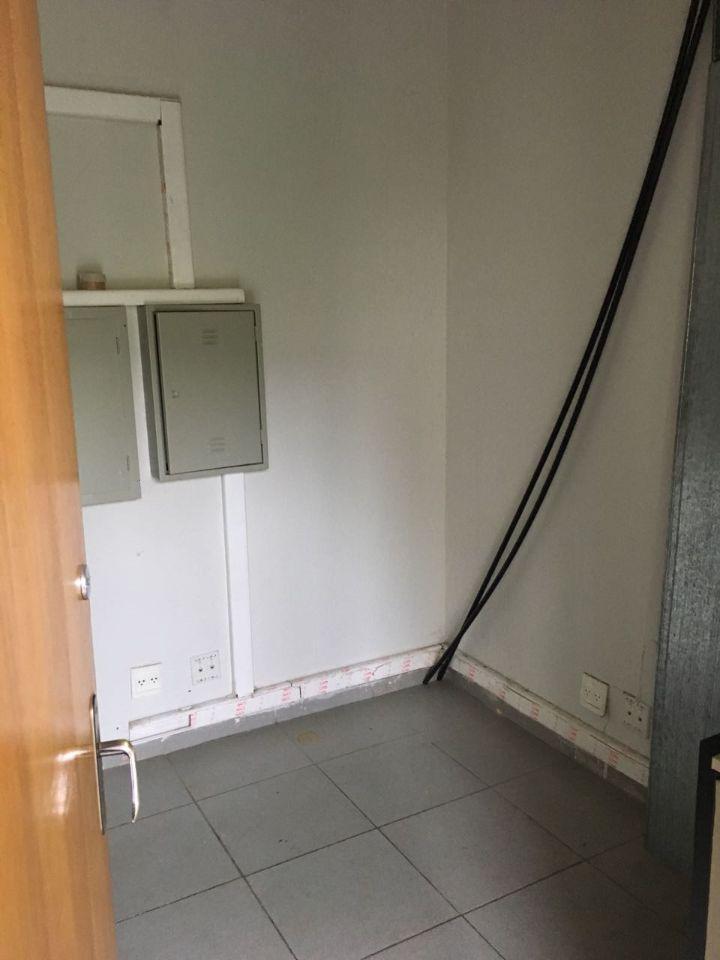 Andar, Estoril, 0 Quarto, 5 Vagas