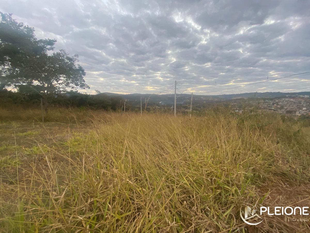 Lote, Centro, 0 Quarto, 0 Vaga