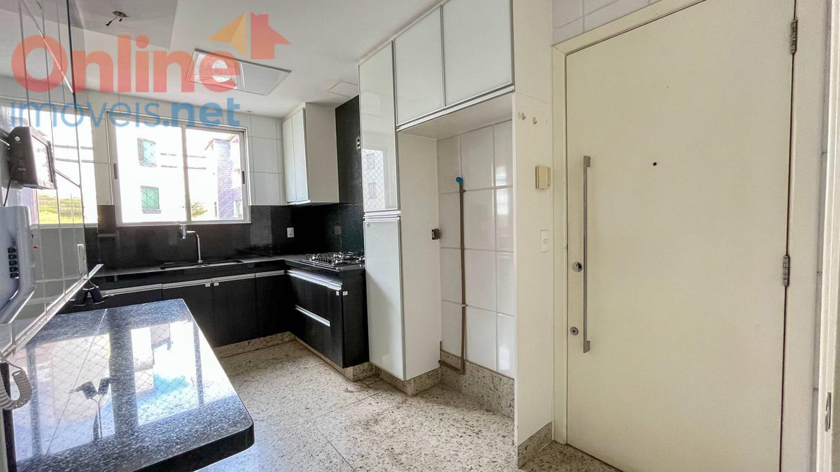 Cobertura, Buritis, 4 Quartos, 0 Vaga, 1 Suíte