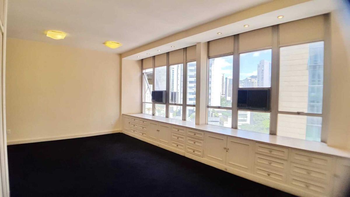 Sala, Savassi, 1 Vaga