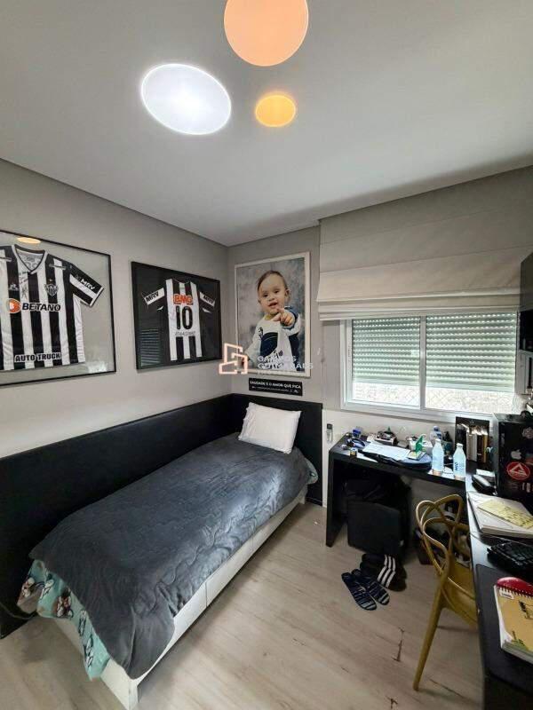 Apartamento, Funcionários, 4 Quartos, 3 Vagas, 2 Suítes