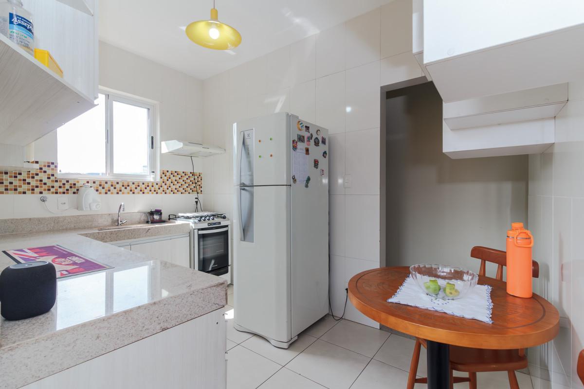 Apartamento, Sagrada Família, 2 Quartos, 1 Vaga