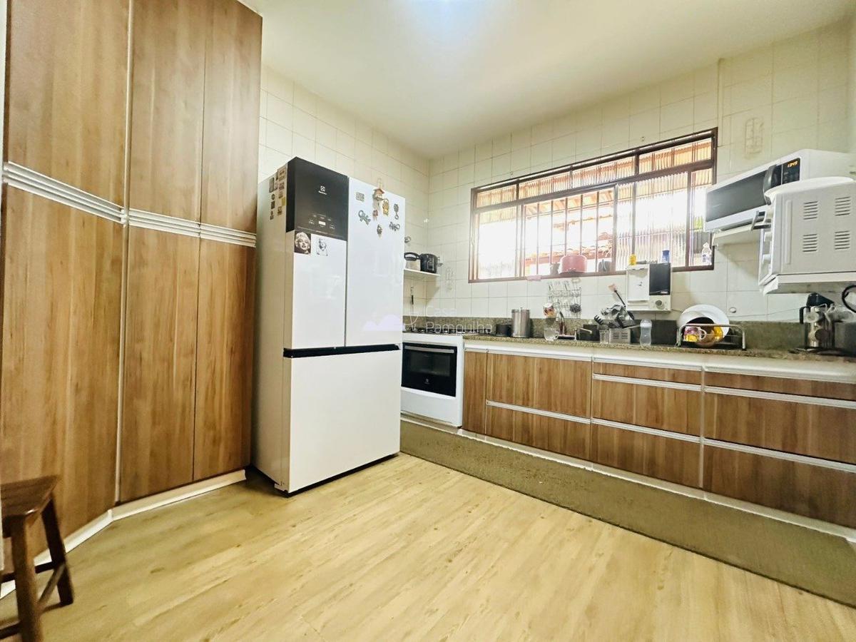 Casa, Santa Amélia, 4 Quartos, 6 Vagas, 2 Suítes