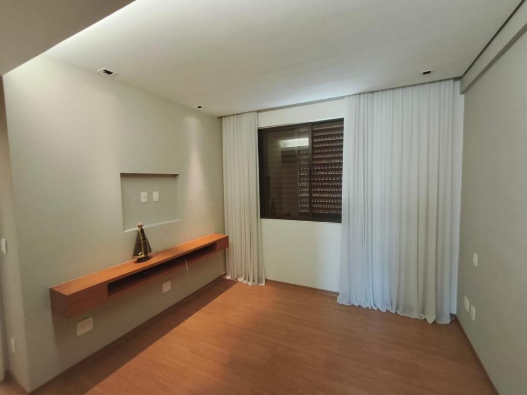 Apartamento, Coração Eucarístico, 4 Quartos, 3 Vagas, 3 Suítes