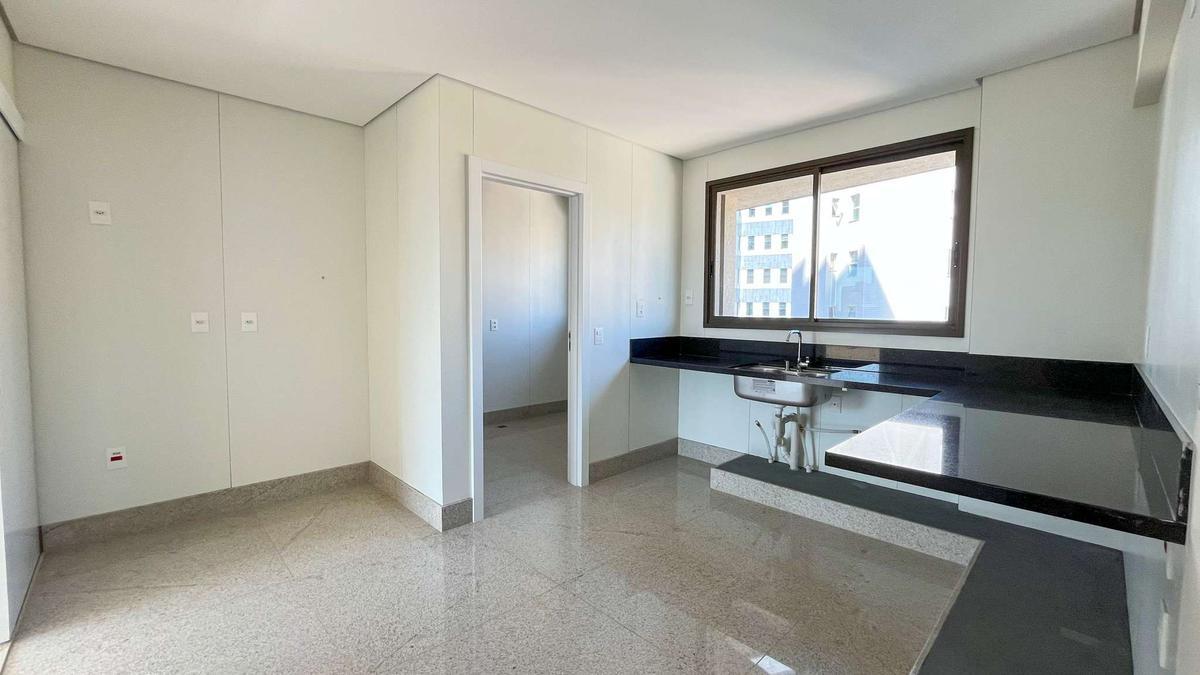 Apartamento, Serra, 4 Quartos, 3 Vagas, 4 Suítes