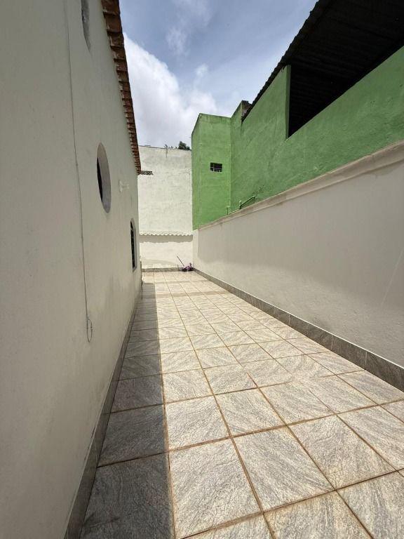 Casa, Vitória, 2 Quartos, 5 Vagas