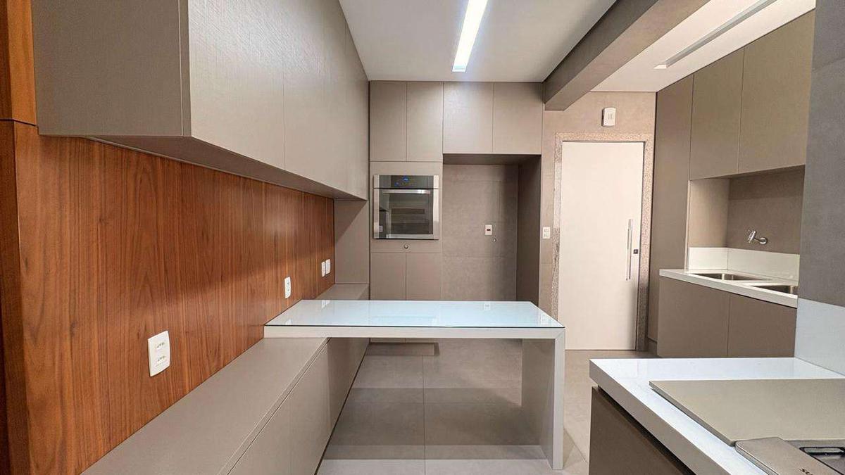 Apartamento, Lourdes, 3 Quartos, 2 Vagas, 1 Suíte