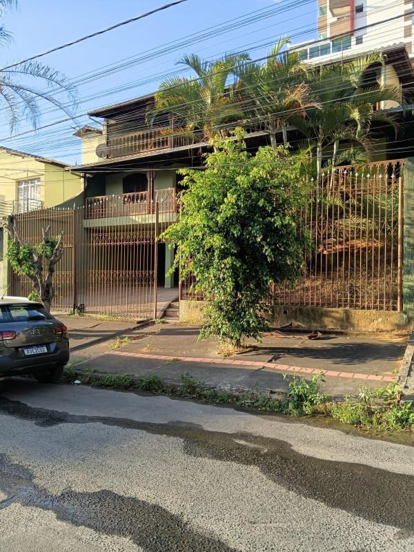 Casa, Jardim Riacho das Pedras, 4 Quartos, 5 Vagas, 1 Suíte