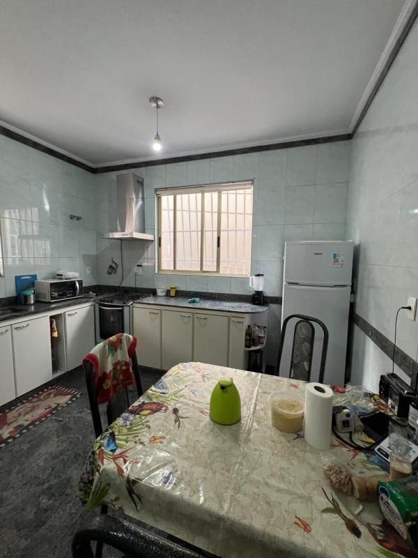 Casa, Central Parque, 4 Quartos, 0 Vaga, 1 Suíte