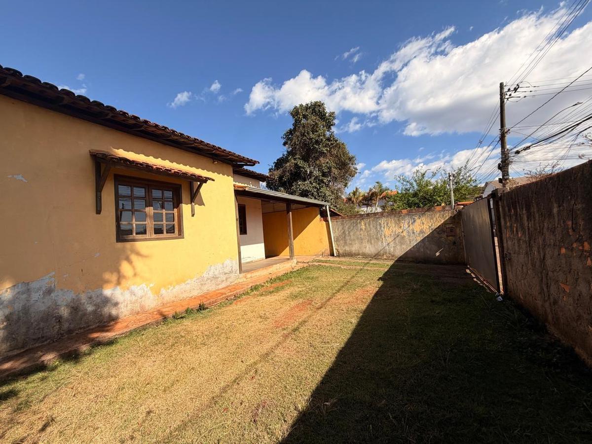 Casa, Jardim Canadá, 2 Quartos, 2 Vagas