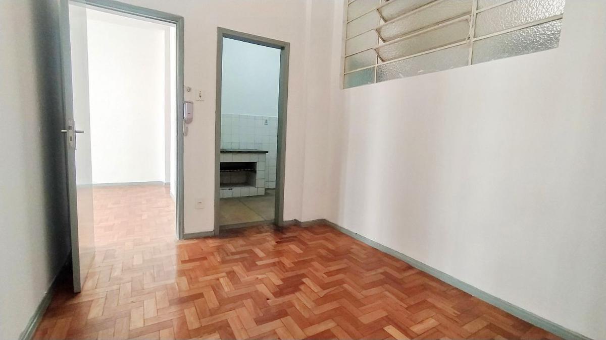 Apartamento, Centro, 2 Quartos, 1 Suíte