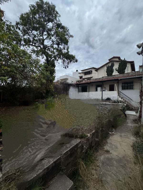 Lote, Ouro Preto, 1 Quarto, 0 Vaga