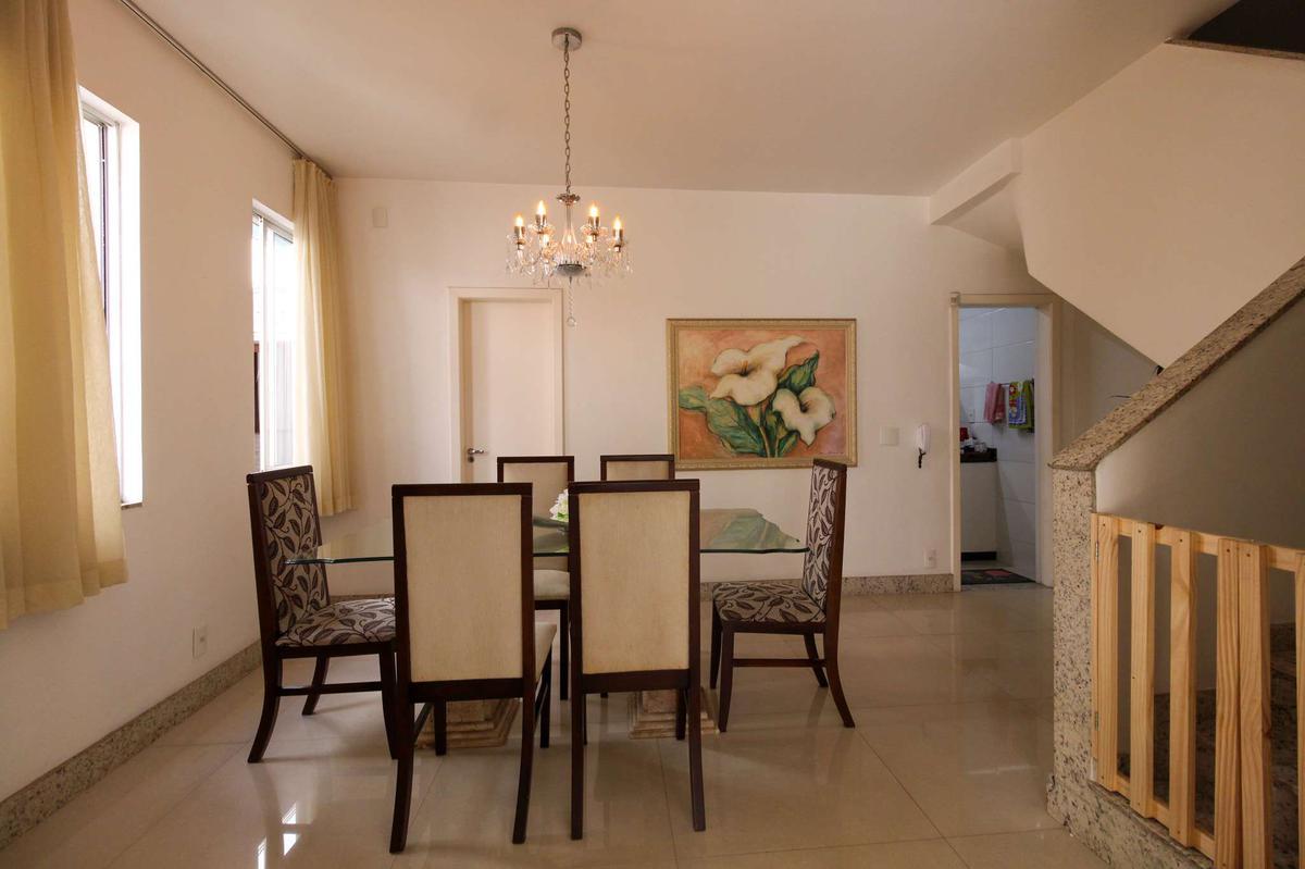 Casa, Dona Clara, 3 Quartos, 4 Vagas, 1 Suíte