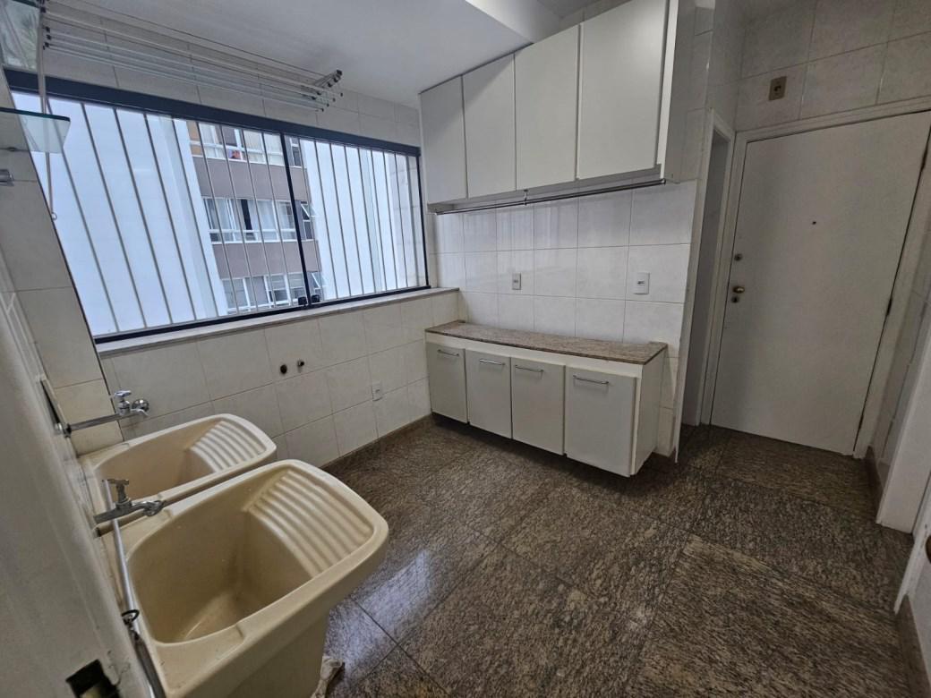 Apartamento, Funcionários, 4 Quartos, 3 Vagas, 2 Suítes