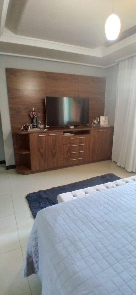 Casa, Jardim Riacho das Pedras, 3 Quartos, 6 Vagas, 1 Suíte