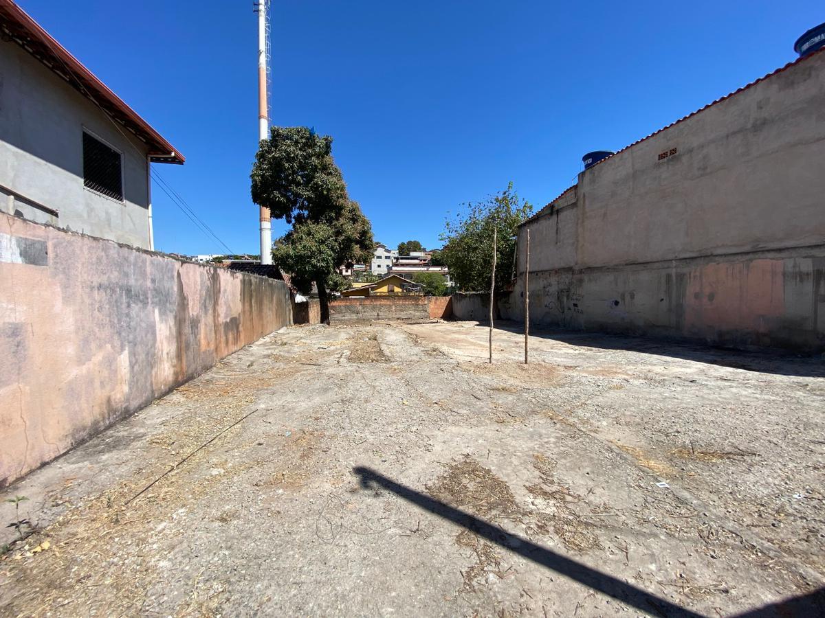 Lote, Vila Universal, 0 Quarto, 0 Vaga