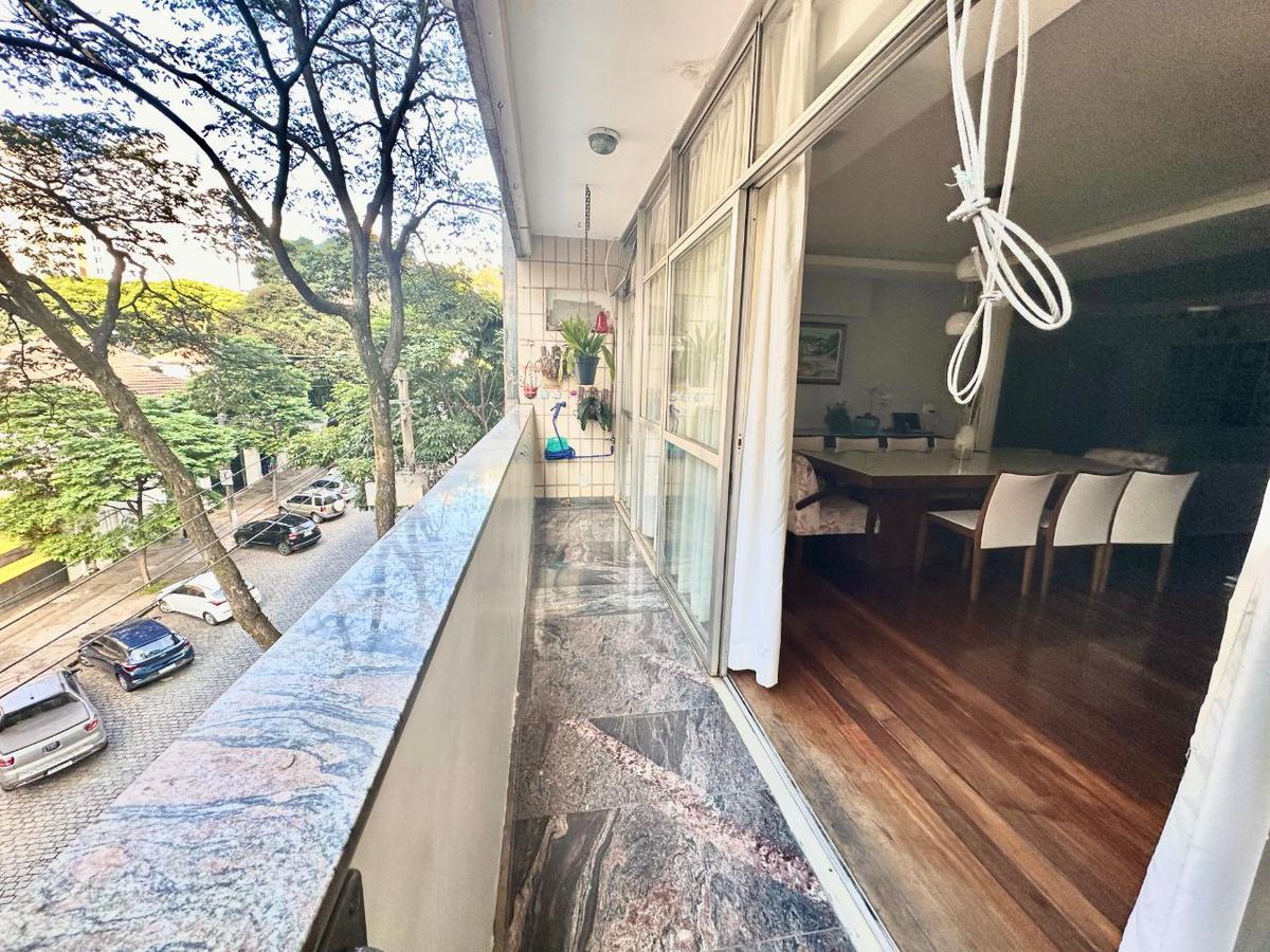 Apartamento, Funcionários, 4 Quartos, 2 Vagas, 1 Suíte