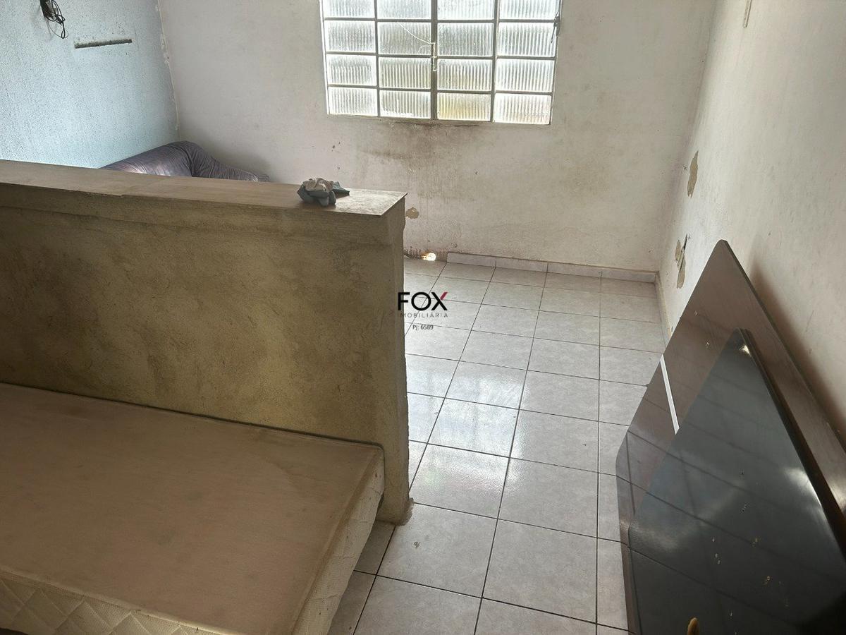 Casa, Nova Esperança, 6 Quartos, 1 Vaga, 1 Suíte