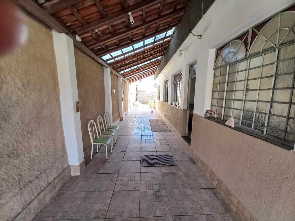 Casa, Jardim Leblon, 4 Quartos, 4 Vagas, 1 Suíte