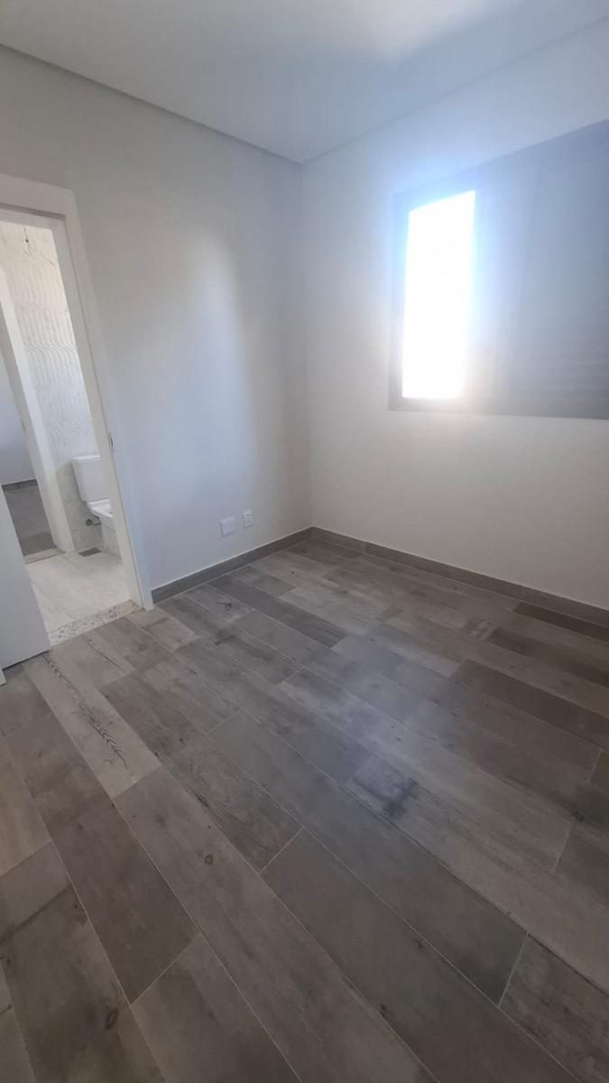 Apartamento, Jaraguá, 4 Quartos, 3 Vagas, 2 Suítes