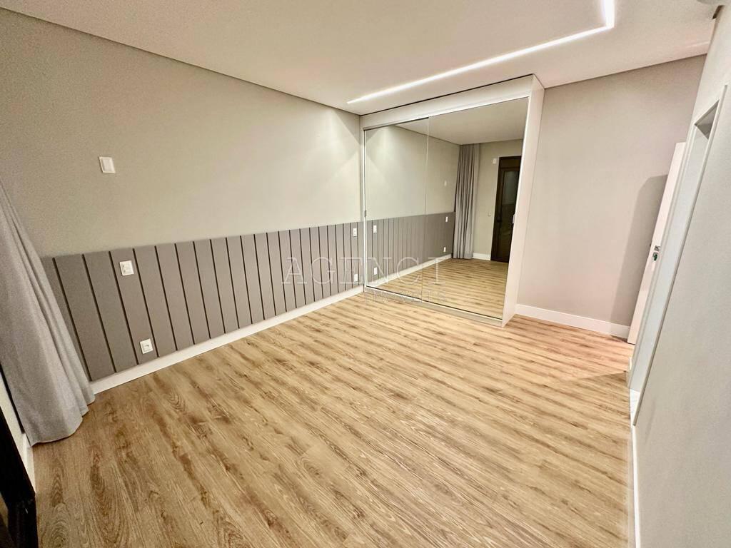 Casa, Alphaville - Lagoa dos Ingleses, 4 Quartos, 0 Vaga, 4 Suítes