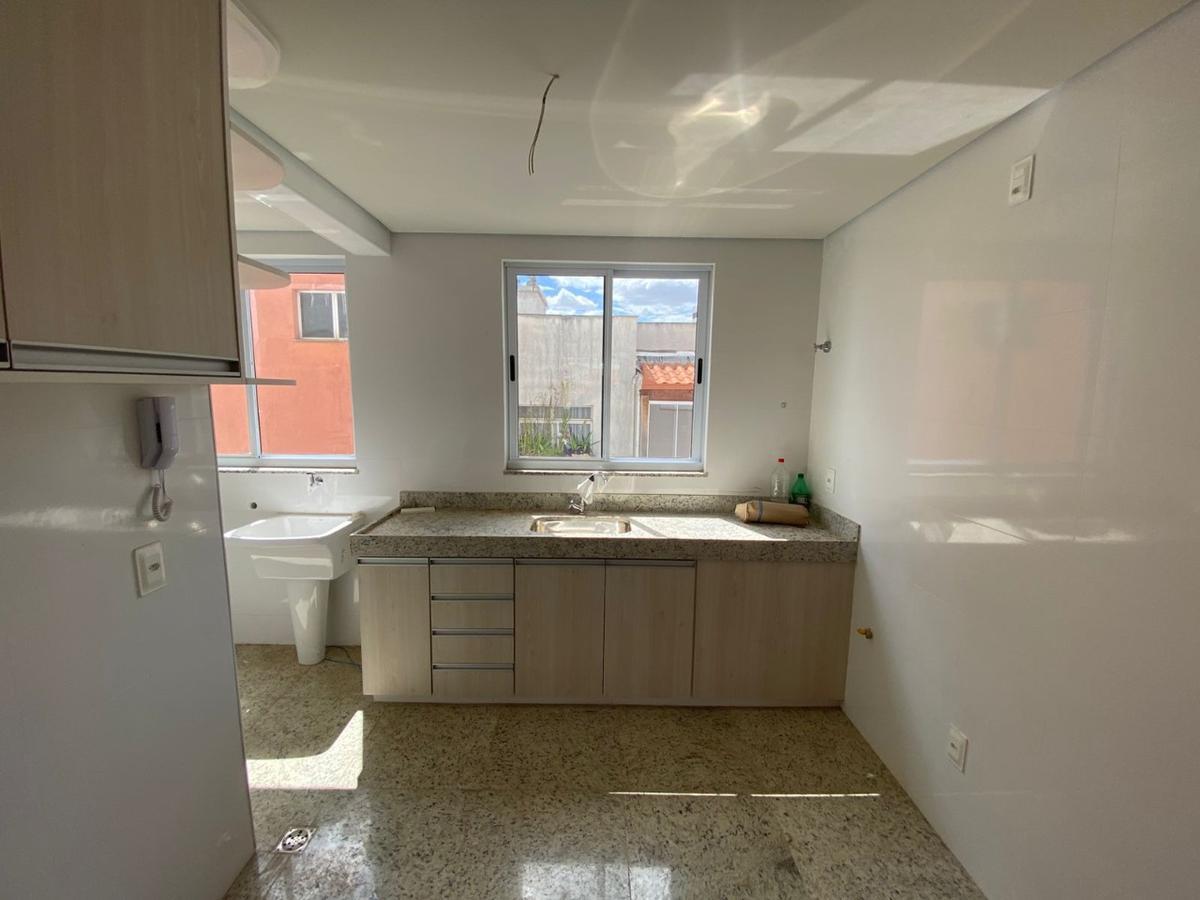 Cobertura, União, 4 Quartos, 2 Vagas, 2 Suítes