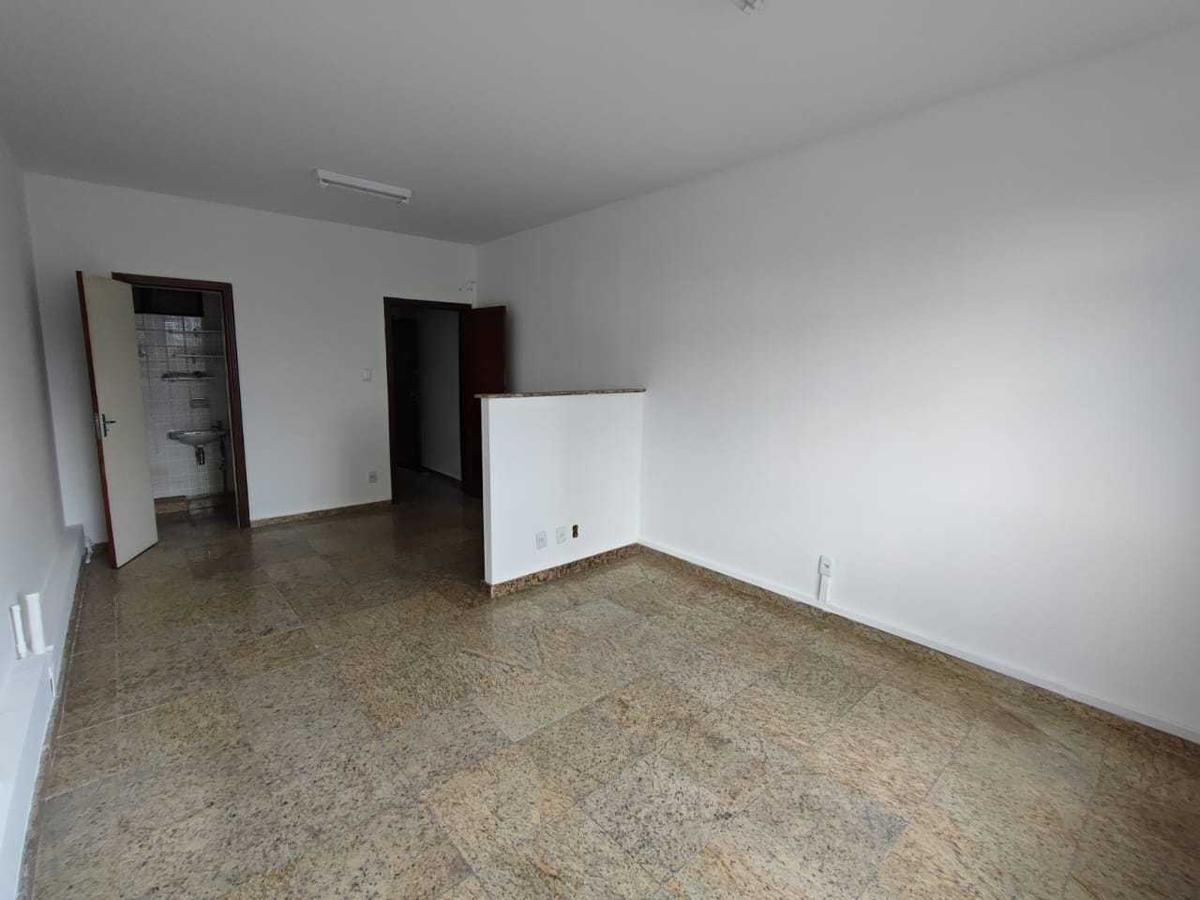 Sala, Centro, 1 Quarto, 0 Vaga