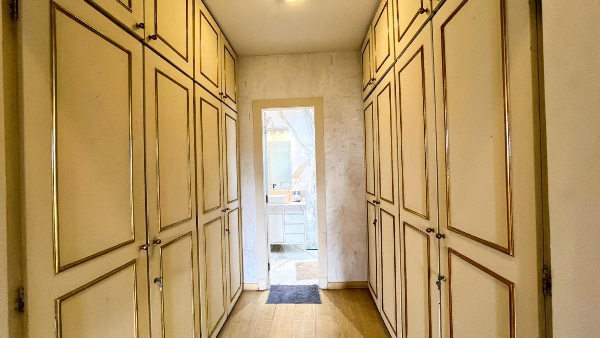 Apartamento, Funcionários, 4 Quartos, 2 Vagas, 1 Suíte