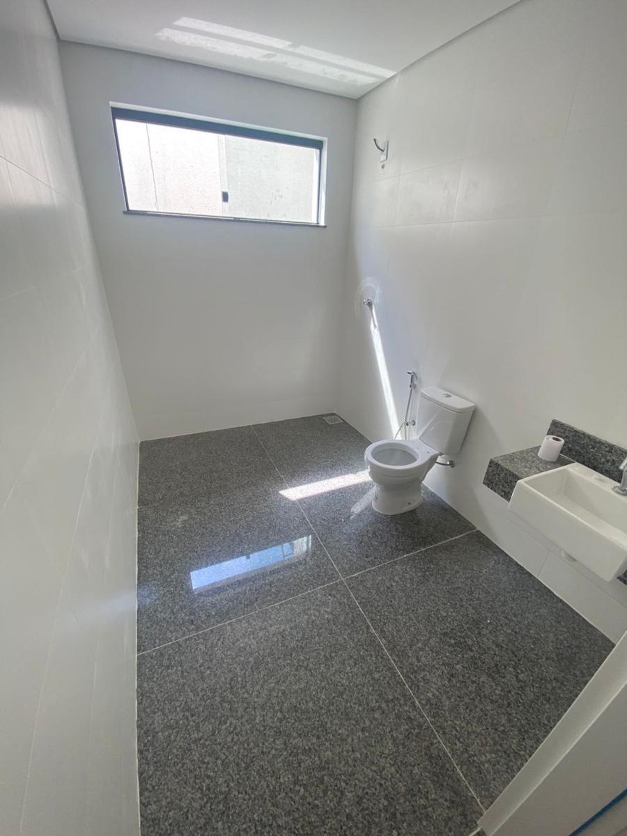 Casa Comercial, Colégio Batista, 0 Quarto, 3 Vagas