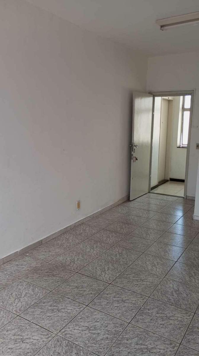 Sala, Nova Suíssa, 0 Quarto, 0 Vaga