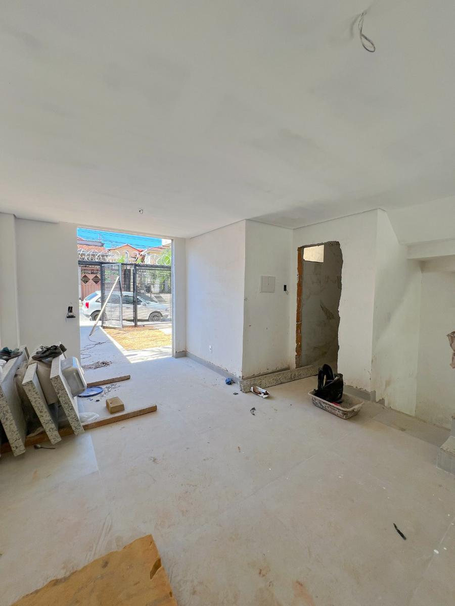 Casa, Letícia, 3 Quartos, 2 Vagas, 1 Suíte