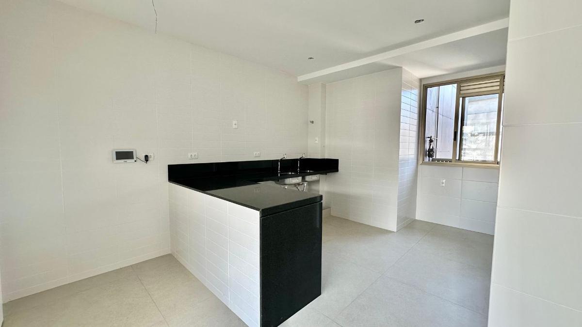 Apartamento, Cruzeiro, 4 Quartos, 4 Vagas, 2 Suítes