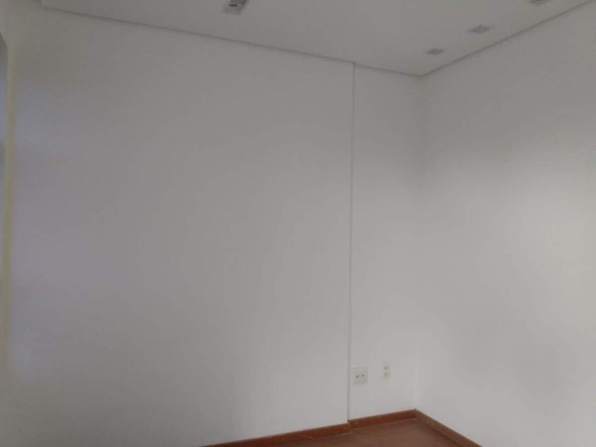 Sala, Barro Preto, 0 Quarto, 0 Vaga