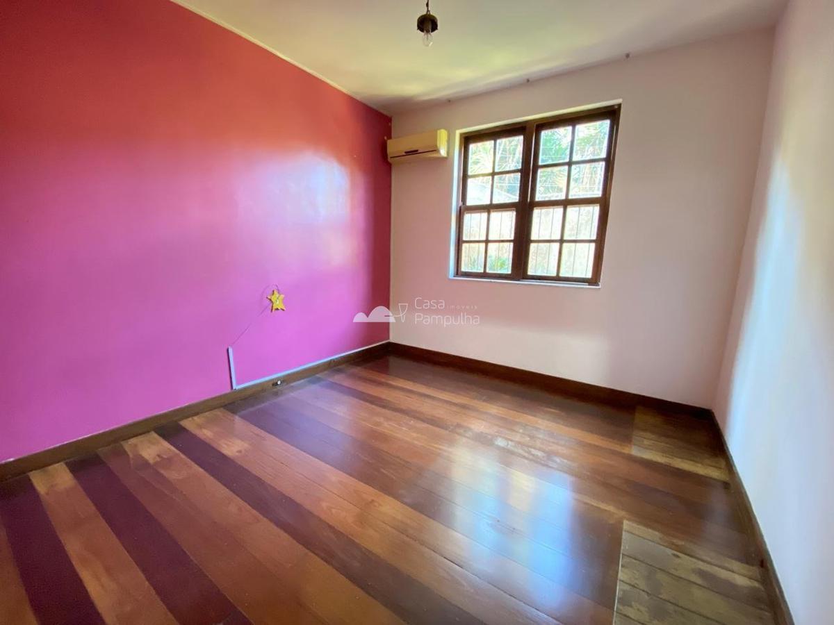 Casa, Braúnas, 3 Quartos, 8 Vagas, 1 Suíte