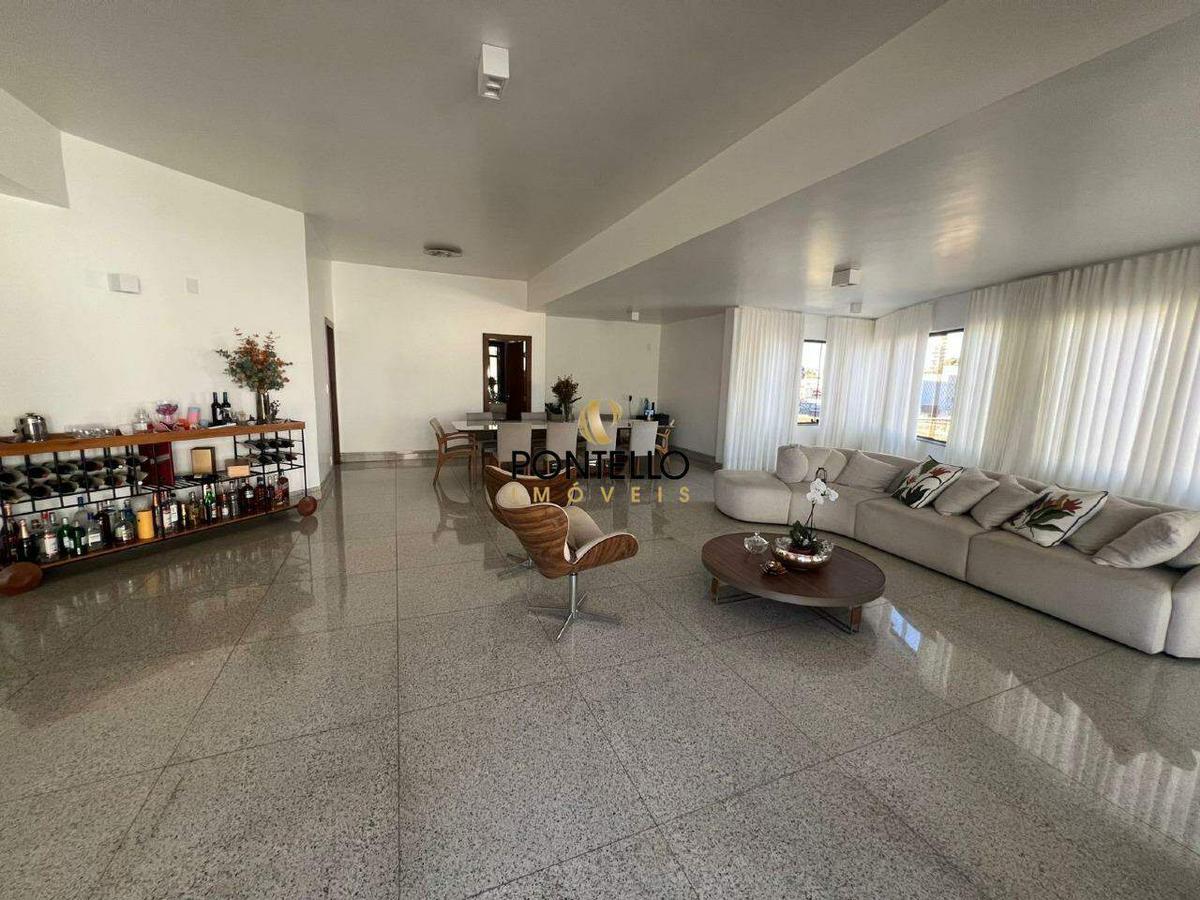 Cobertura, Centro, 4 Quartos, 6 Vagas, 2 Suítes