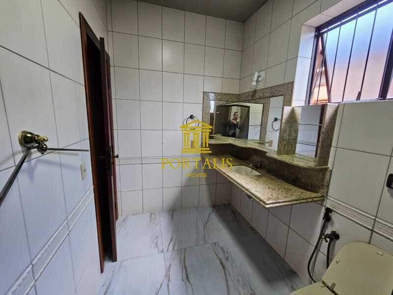 Casa, Nova Suíssa, 4 Quartos, 4 Vagas, 1 Suíte