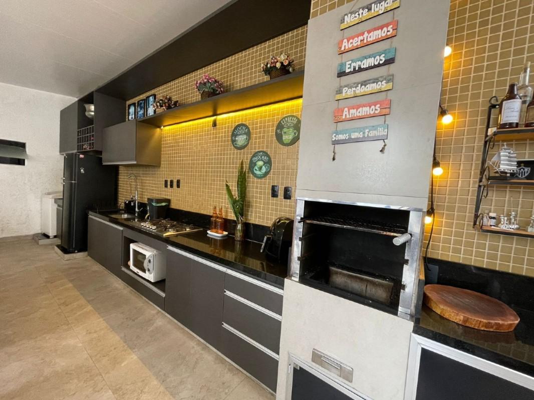 Casa, Graça, 3 Quartos, 2 Vagas, 1 Suíte