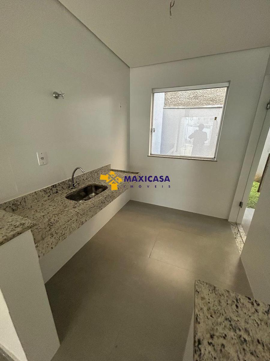 Casa, Planalto, 2 Quartos, 1 Vaga, 1 Suíte