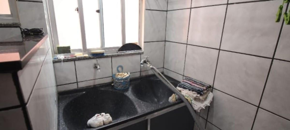 Apartamento, Teixeira Dias (barreiro), 2 Quartos, 2 Vagas